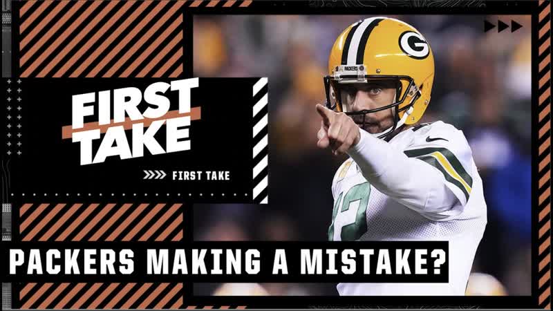 Aaron Rodgers STILL playing Is this a BIG MISTAKE for the Packers , First