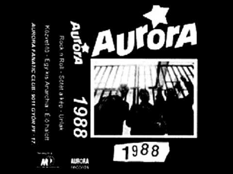 AURÓ RA Kis