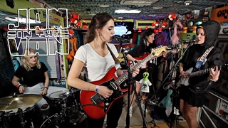 HINDS - “Garden“ (Live in Austin, TX 2016) #JAMINTHEVAN