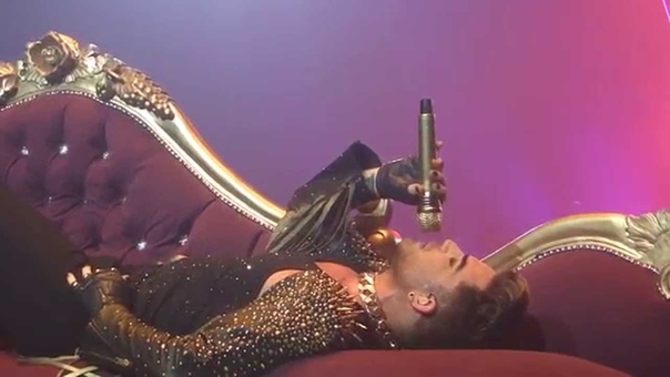 Queen + Adam Lambert KILLER QUEEN Detroit ( Auburn