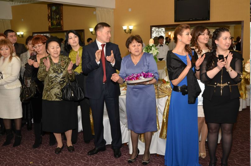 Asema Makenbayeva $ikon | Алматы