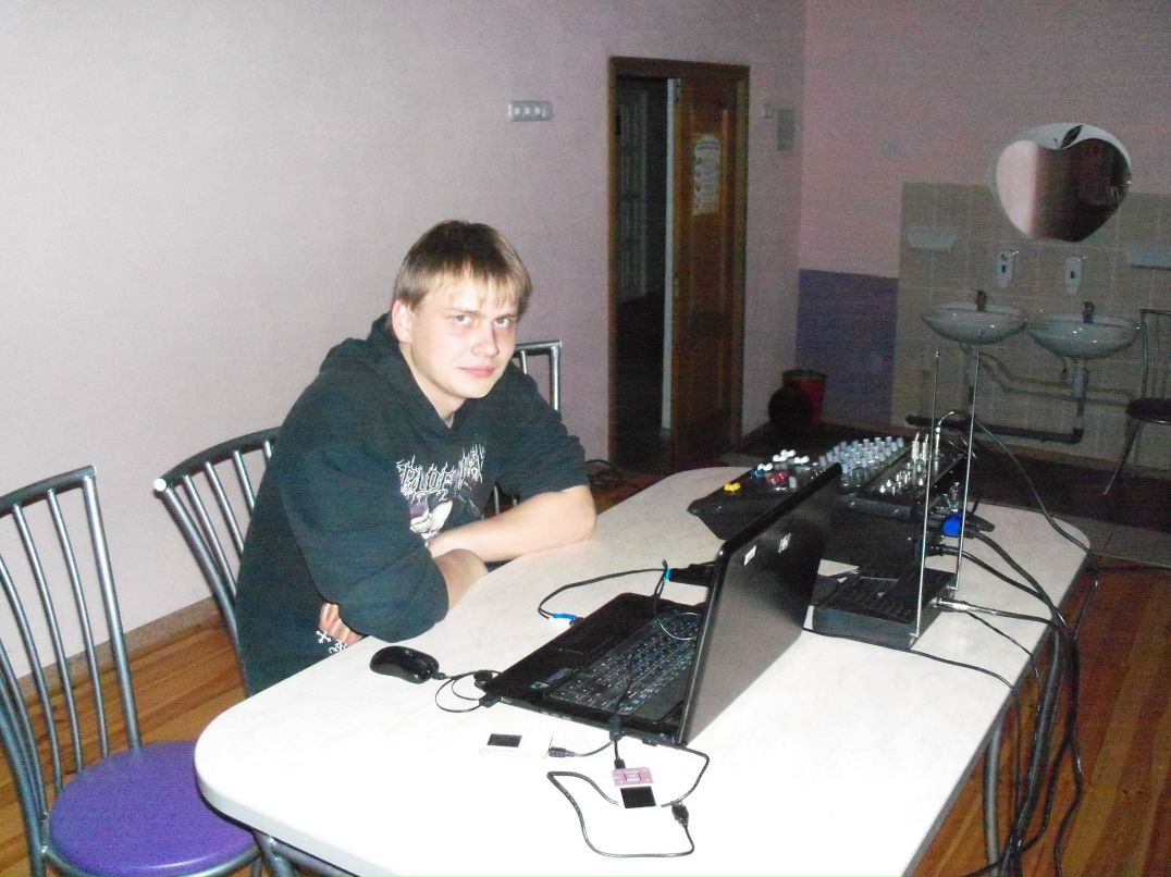 Антоха ************* Пчёла Dark Angel | Минск