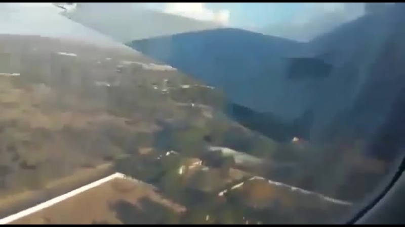 Падение самолета сняли на видео