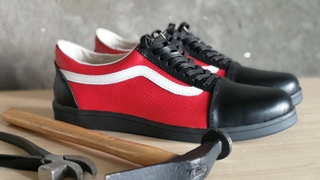 Custom shoes sewing with design look like Vans old skool