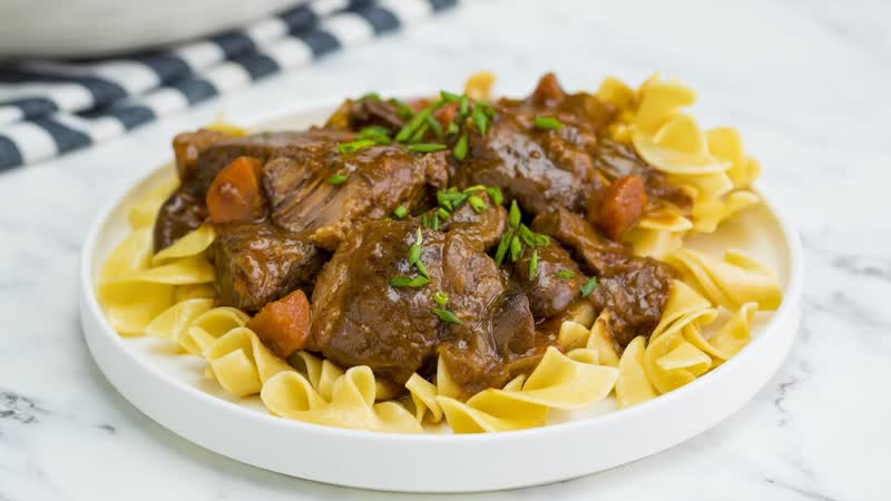 Short Rib Beef Bourguignon, , Presented by LG
