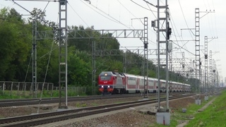 Электровоз ЭП2К-239 с двухэтажным поездом №5 Санкт-Петербург - Москва