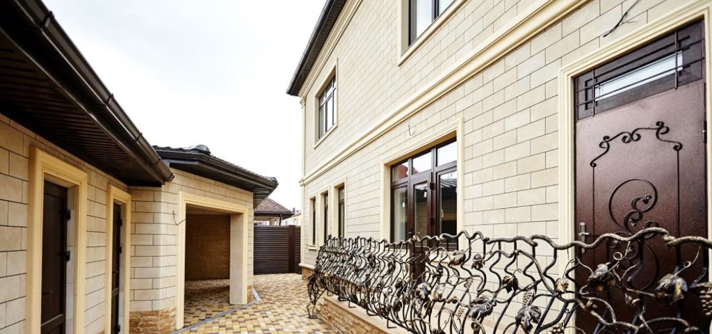 Двор из дагестанского камня фото Двор из дагестанского камня фото