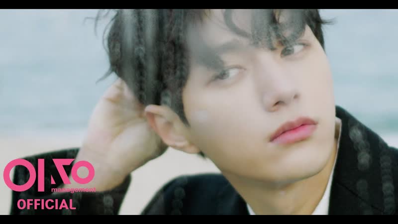 Kim Myung Soo ( L)